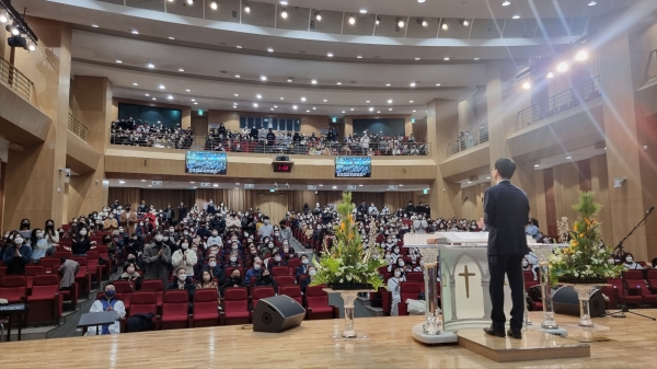 [탐방-백석대학교회] “하나님께 부르짖는 ‘도심 속 기도원’…복음 전파의 전초기지로 사명 감당”